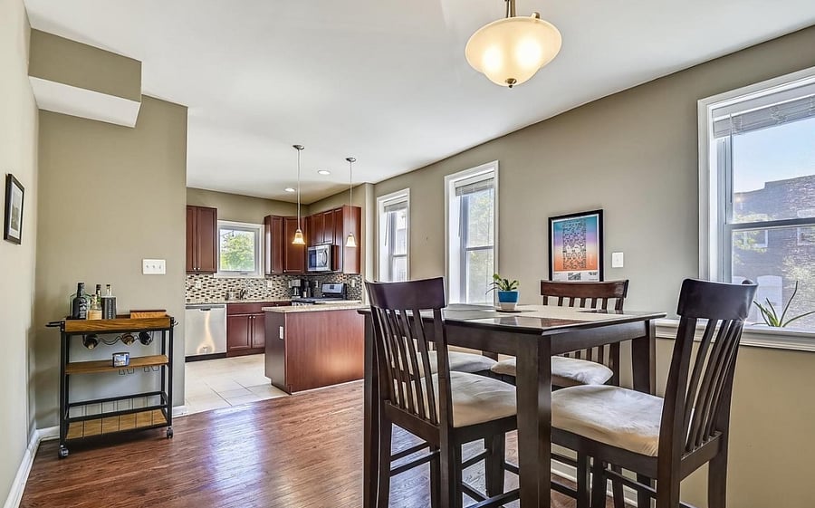 Kitchen/Dining Area