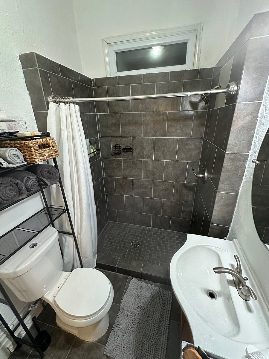 Furnished Finder property 985658_1 photo 9