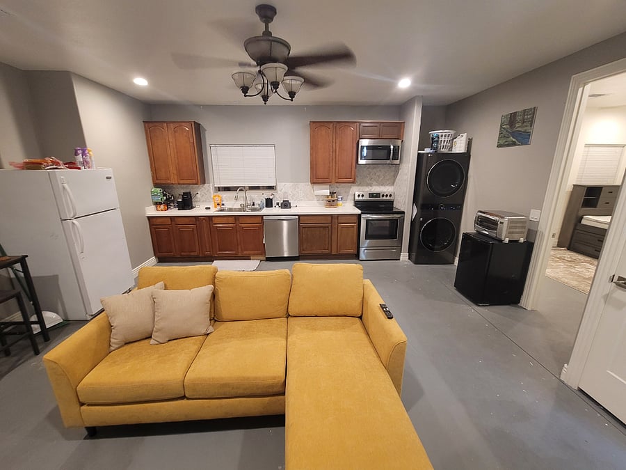 Furnished Finder property 985664_1 photo 3