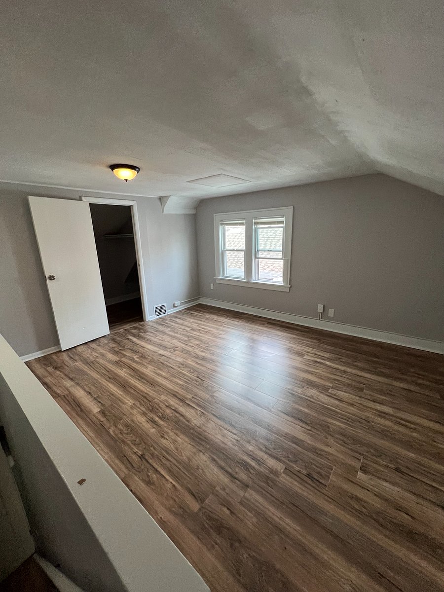 4th Bedroom or Flex Space. 