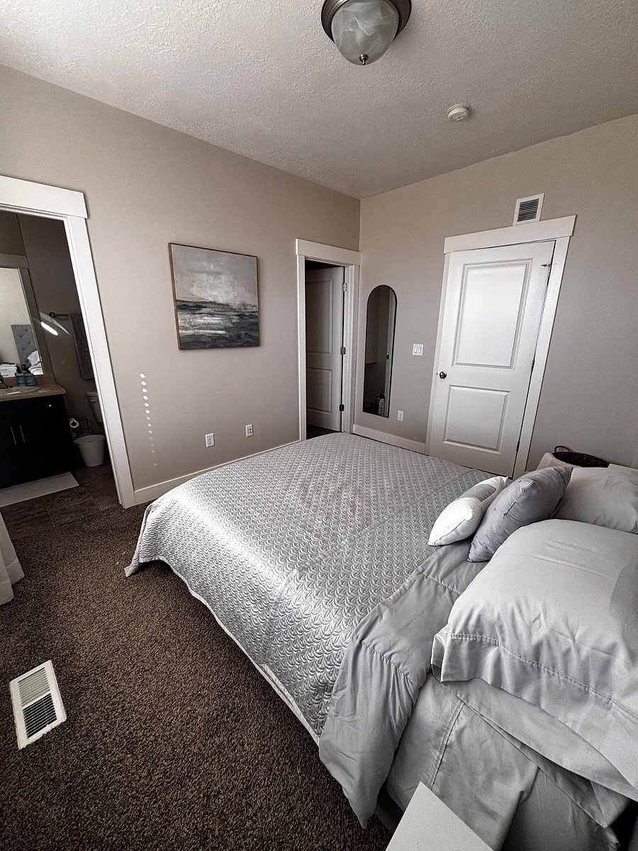 Furnished Finder property 985701_1 photo 15