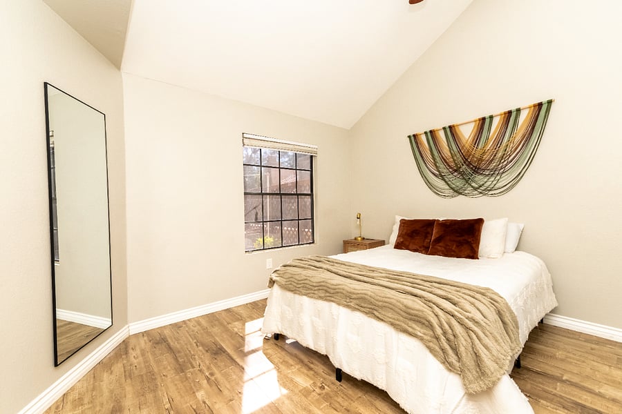 room 2 full bed