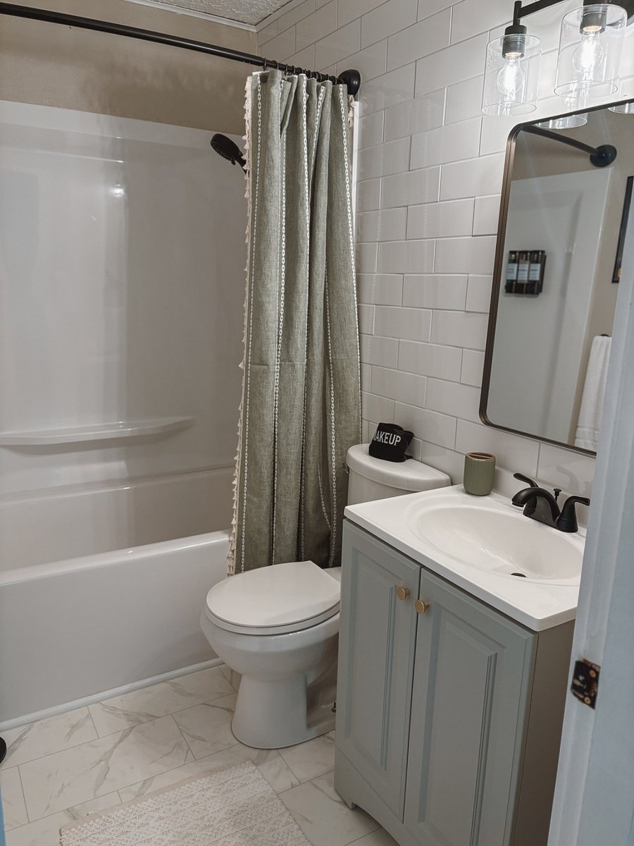 Furnished Finder property 985802_1 photo 6