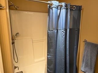 Shower tub combo.