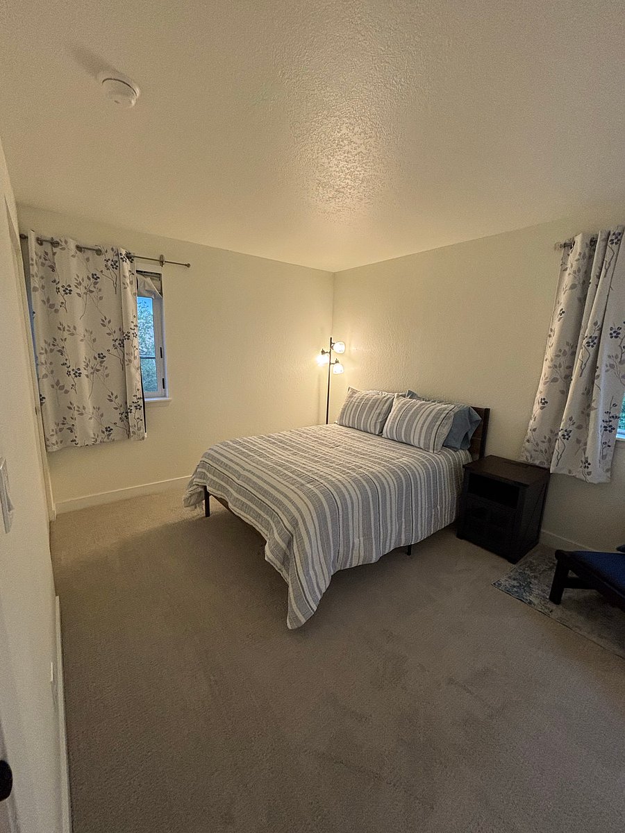 Furnished Finder property 985861_1 photo 8
