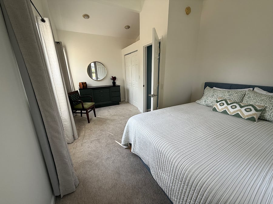 Second bedroom