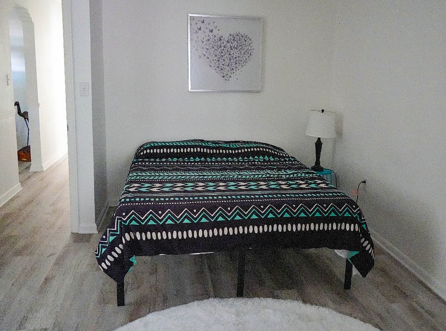 front bedroom

