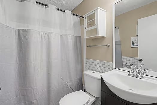 Furnished Finder property 985987_1 photo 11