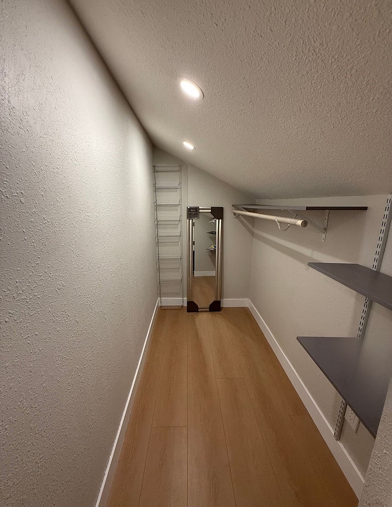 walk in closet