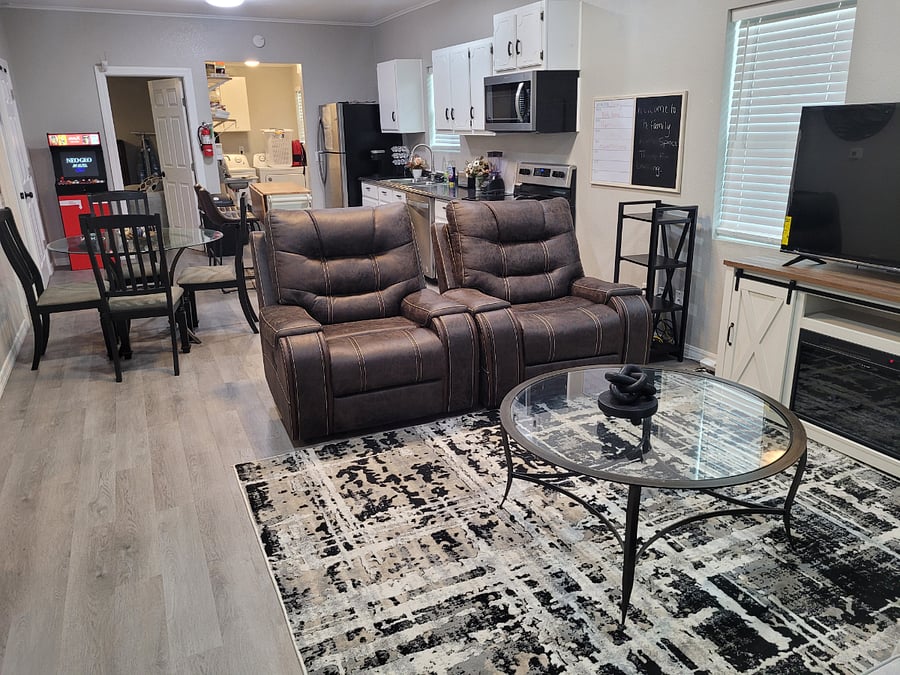 Furnished Finder property 986028_1 photo 3