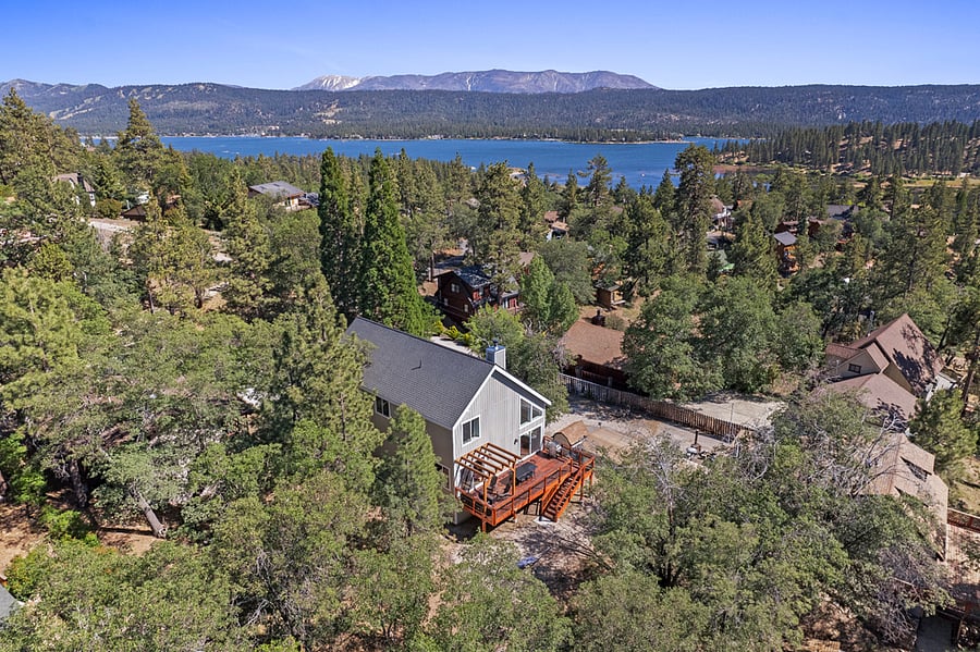 Minutes from the Lake