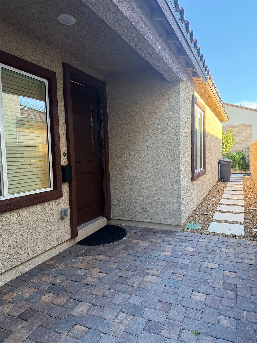 Private entrance on side of house