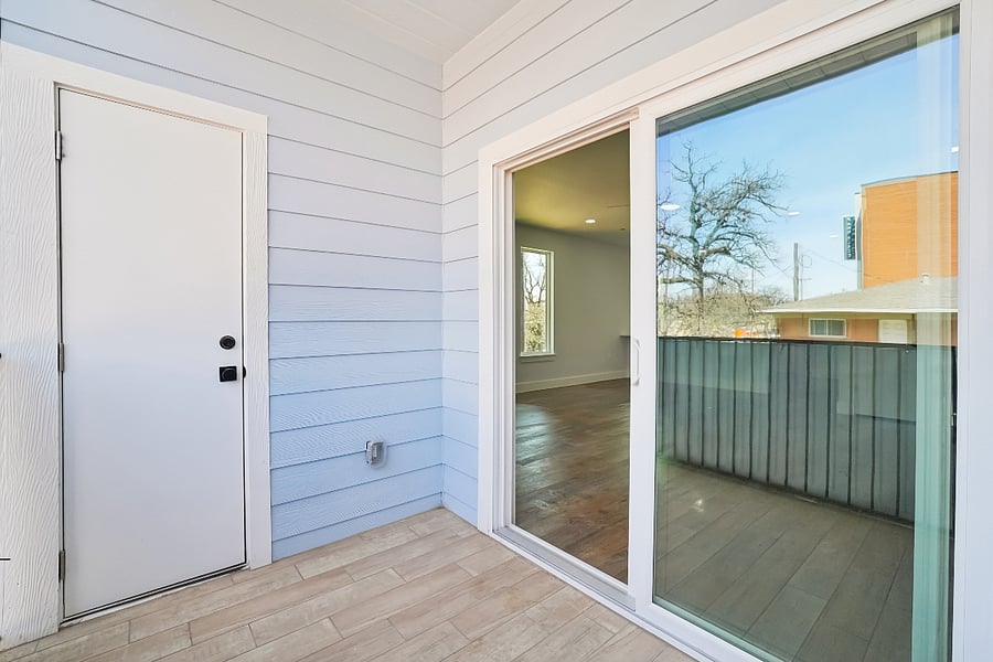 2nd floor balcony.