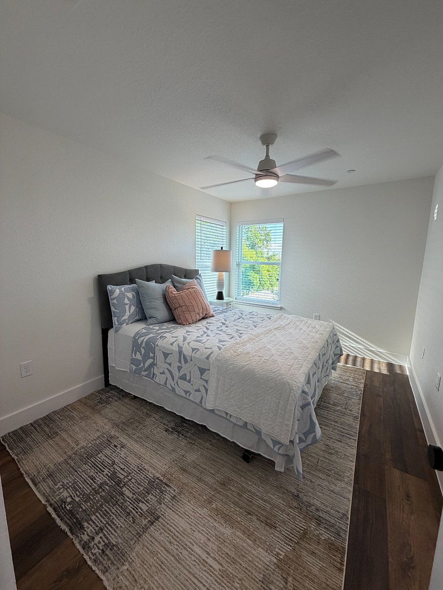 South bedroom with private ensuite bathroom.