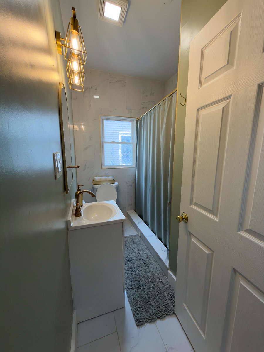 Furnished Finder property 986094_1 photo 12