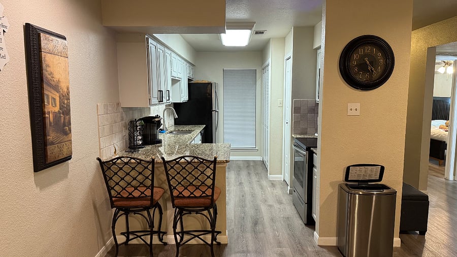 Furnished Finder property 986101_1 photo 8