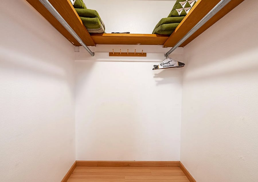 walk in closet