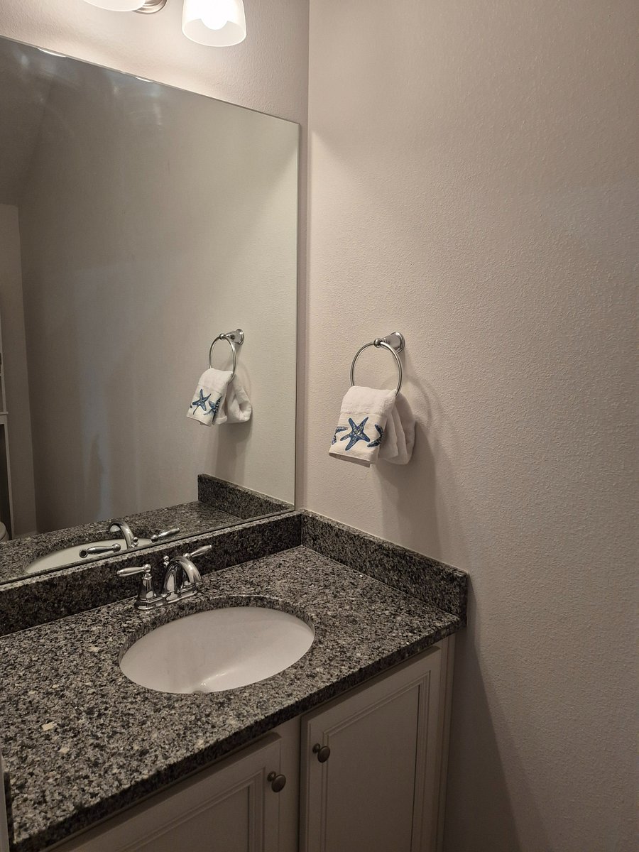 Furnished Finder property 986170_1 photo 16