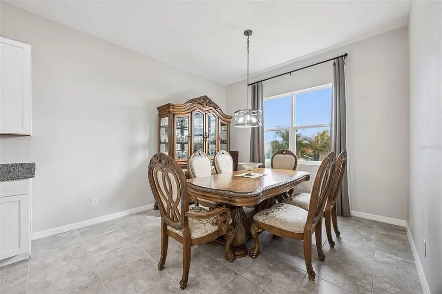Furnished Finder property 986229_1 photo 6