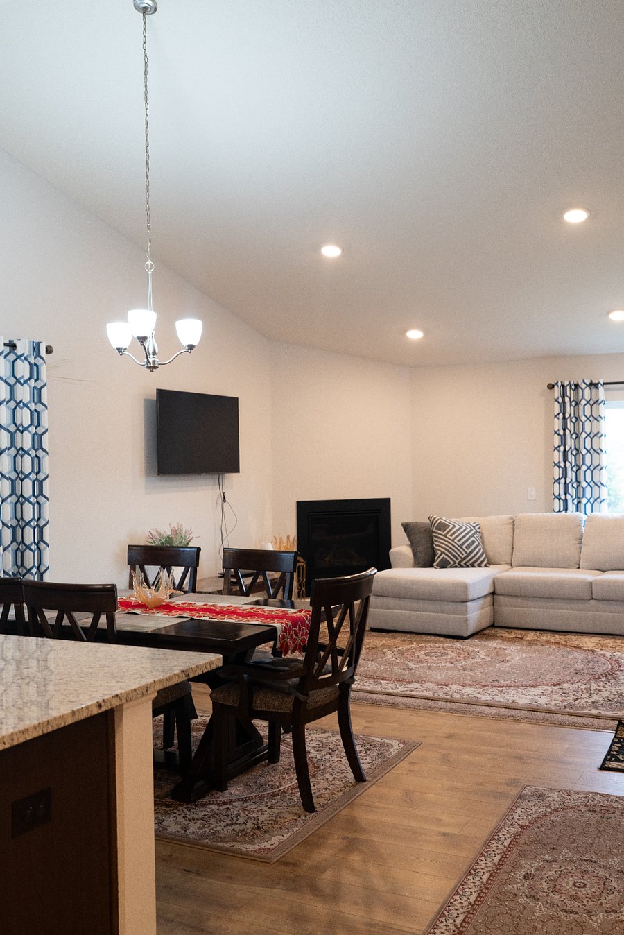 Furnished Finder property 986270_3 photo 6