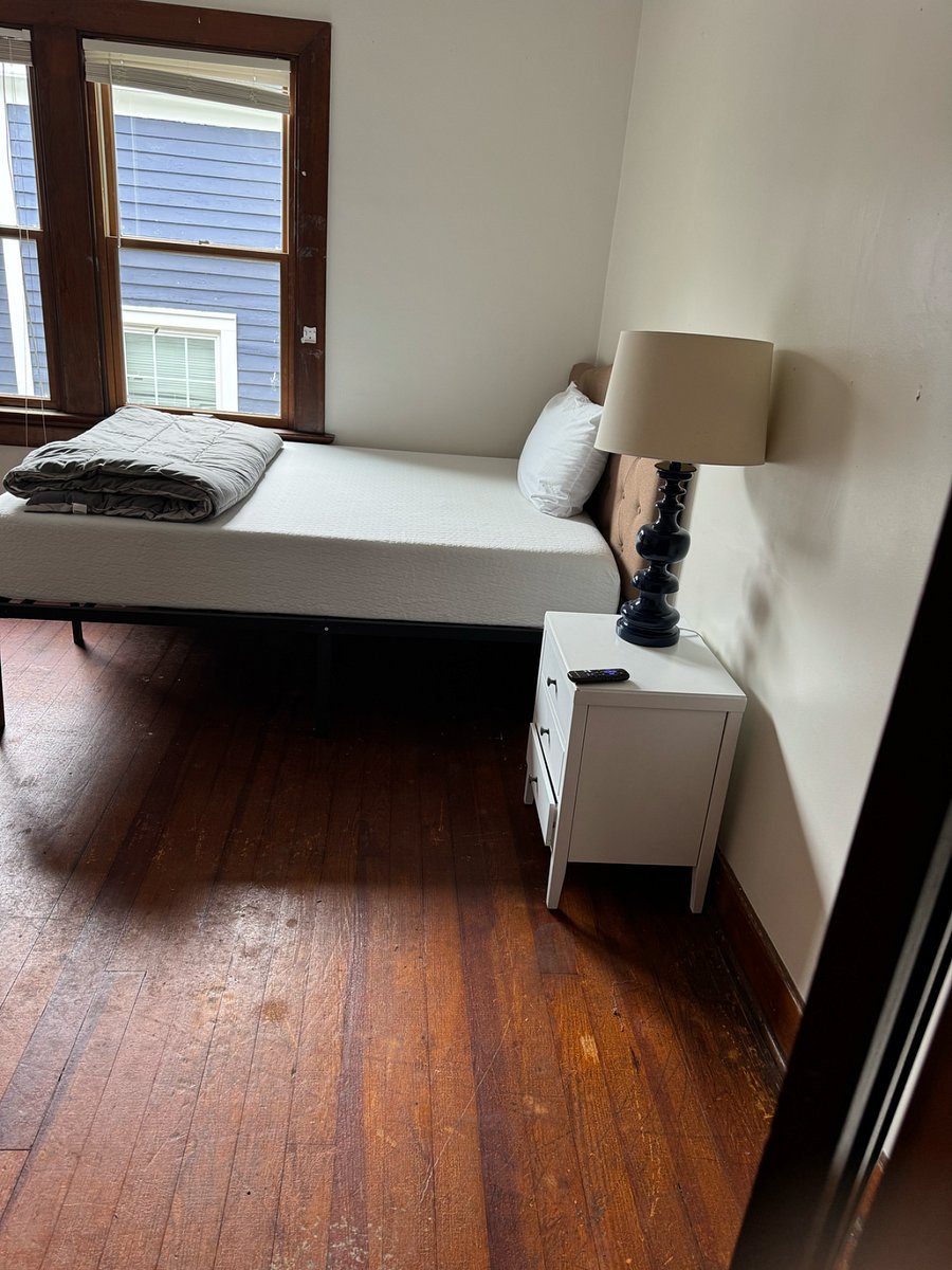 Upstairs Full Bedroom