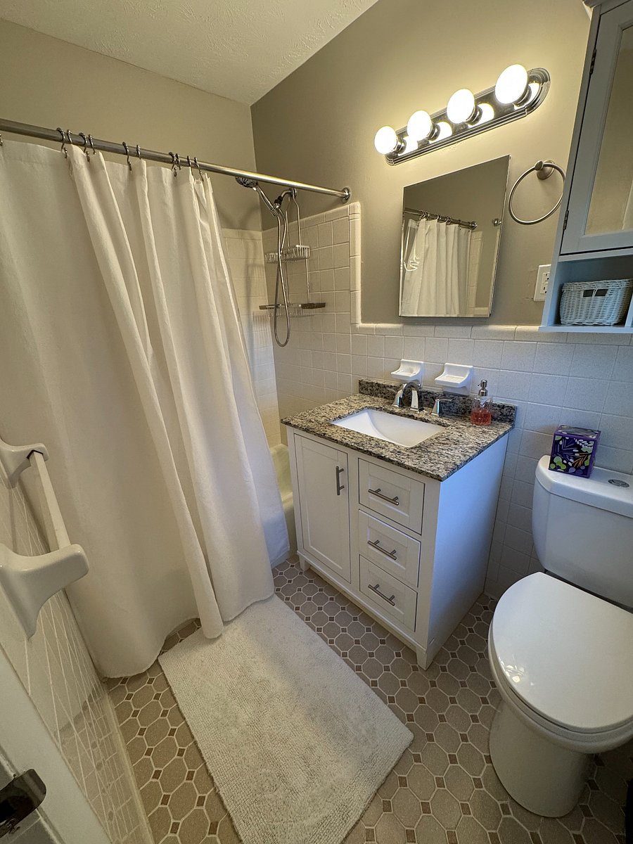Furnished Finder property 986350_1 photo 15