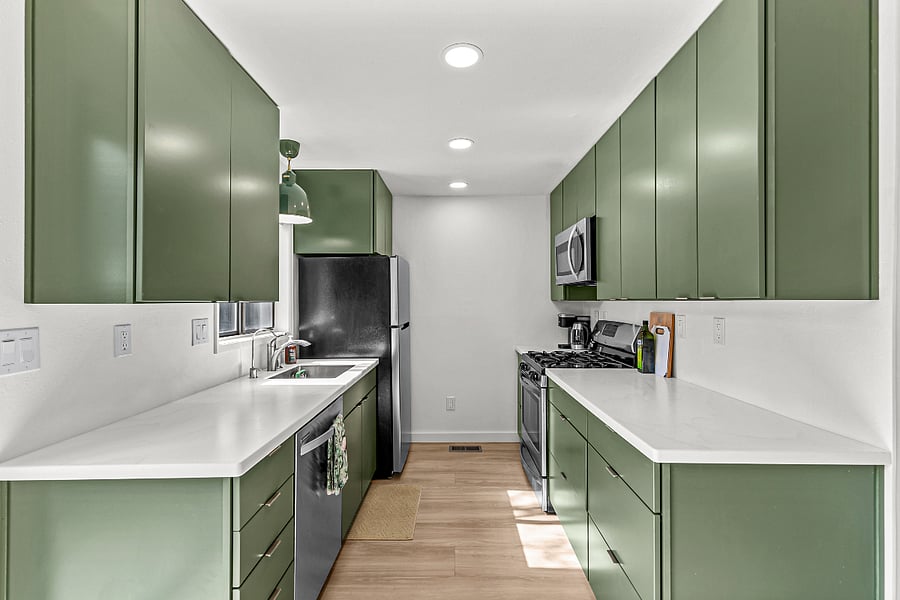 Full Kitchen