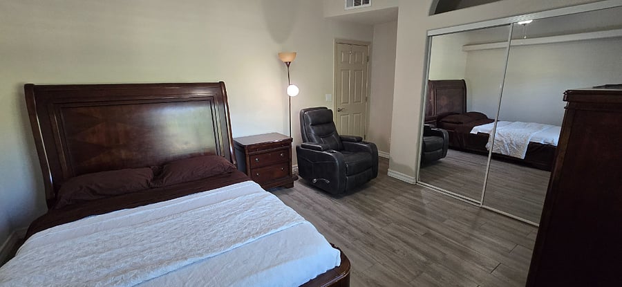 Furnished Finder property 986404_1 photo 3