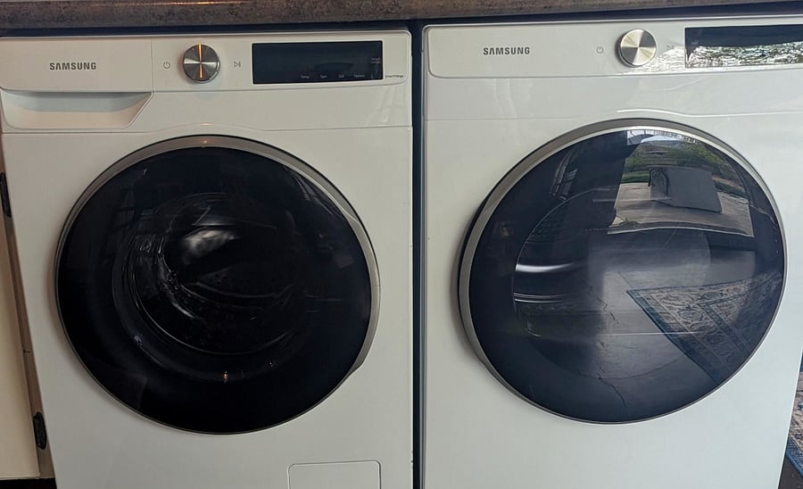 In unit laundry.