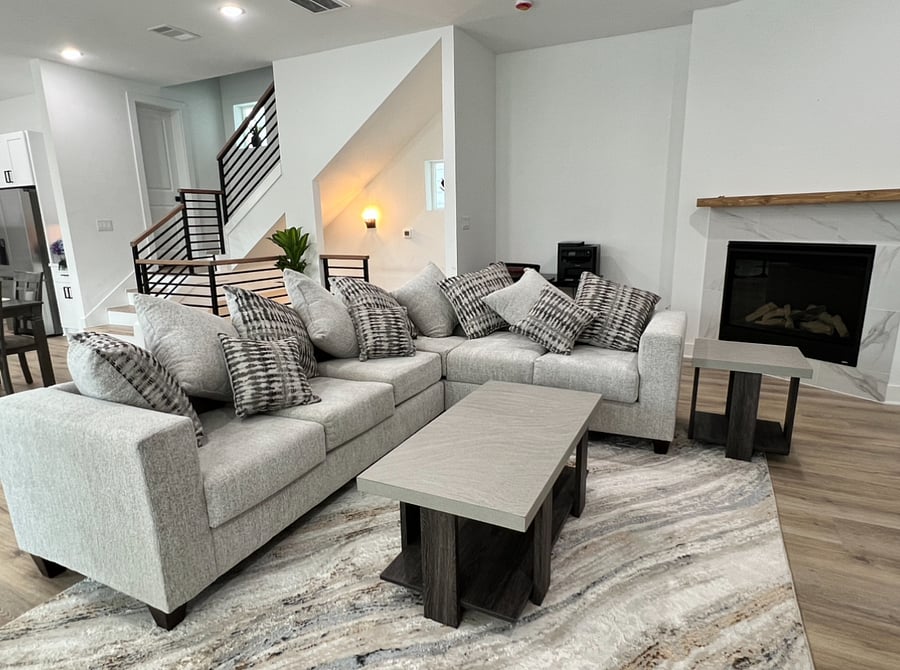 Living Room with fireplace