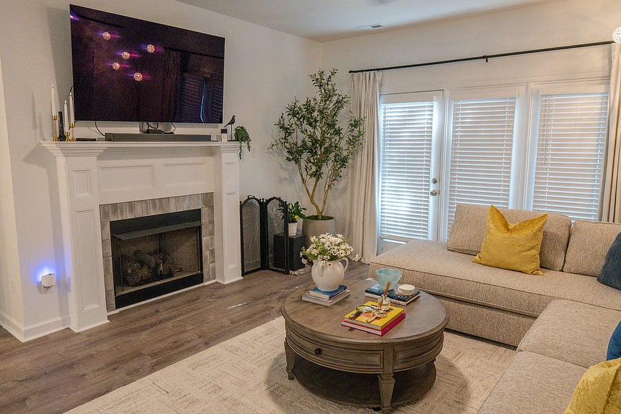 Gas Fireplace, Smart TV