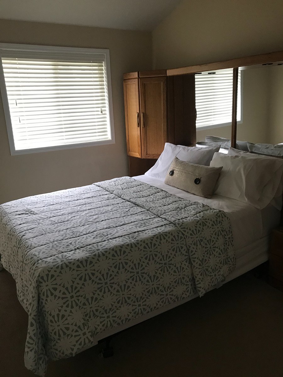 Furnished Finder property 986636_1 photo 34