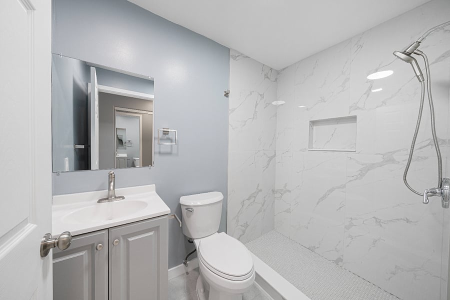 Unit # 1/2
Beautifully tiled bathroom