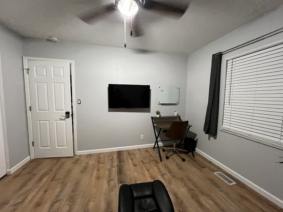 personal office/lounge
