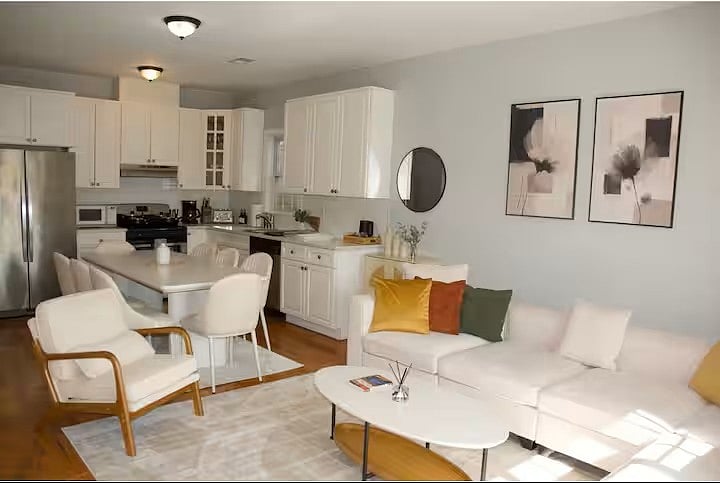 Furnished Finder property 986707_1 photo 3