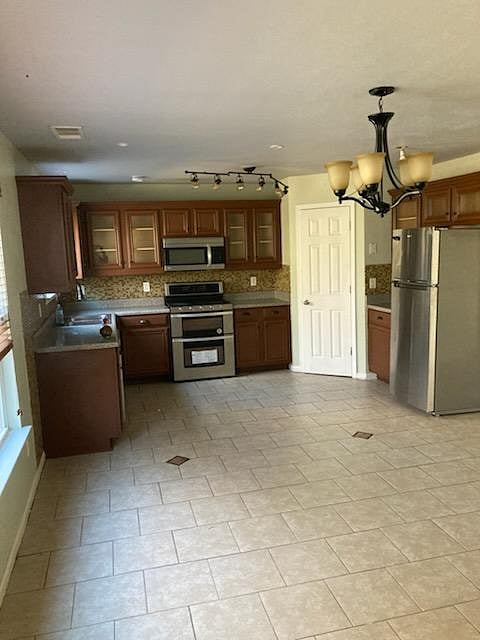 Furnished Finder property 986747_4 photo 14