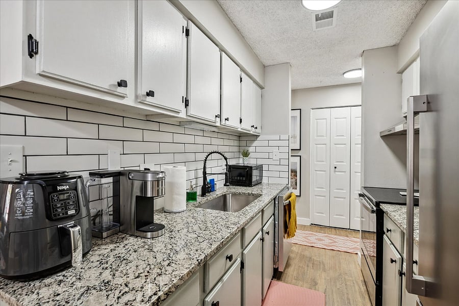 Furnished Finder property 986782_1 photo 6