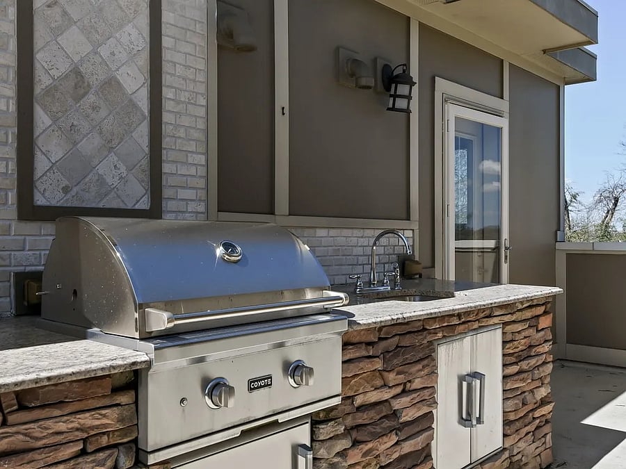 Roof Patio Grill and Sink