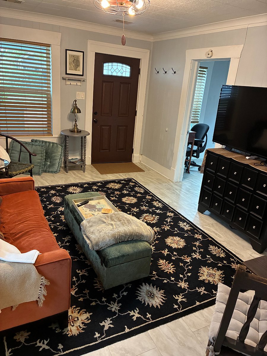 Furnished Finder property 986874_1 photo 3