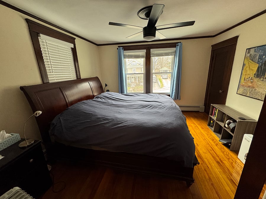 King bed in bedroom 1