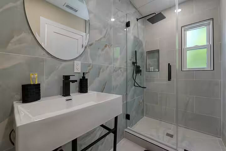 Furnished Finder property 986905_1 photo 12