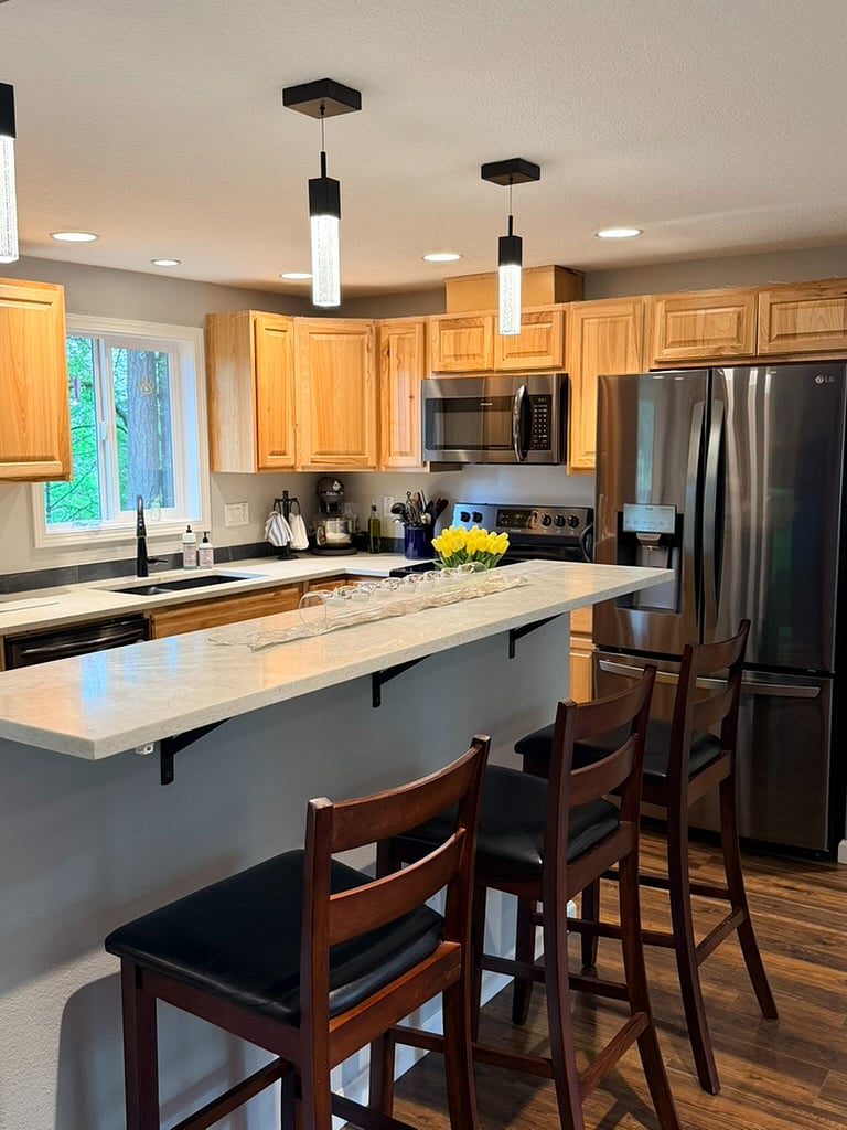 Shared Kitchen (upstairs- fully equipped).
