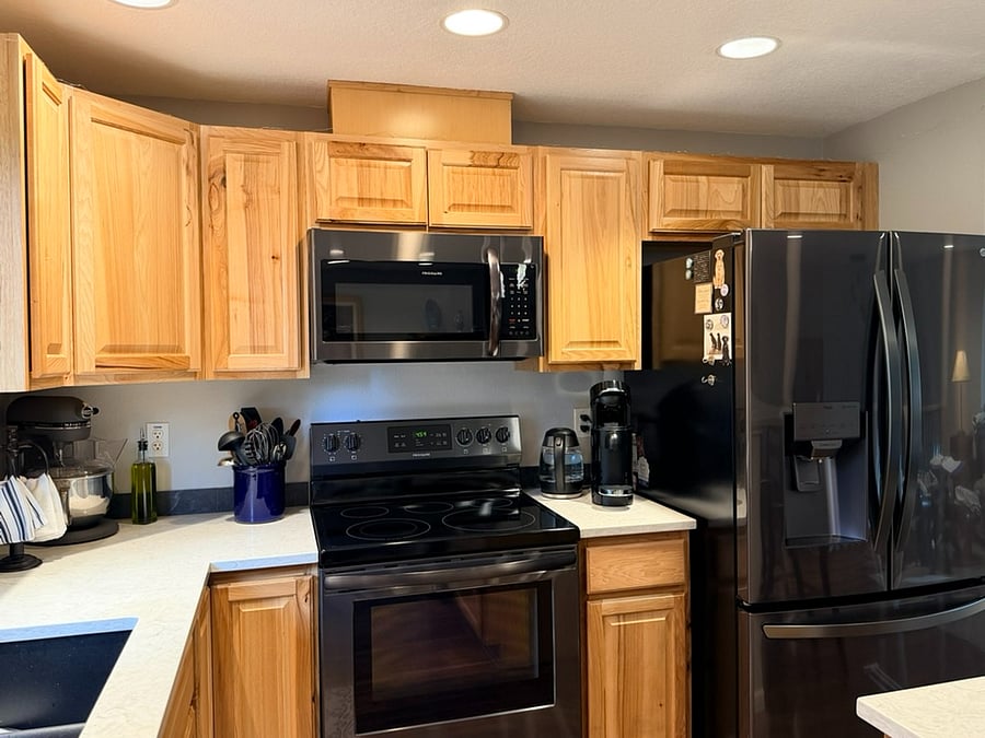 Shared Kitchen (upstairs- fully equipped).