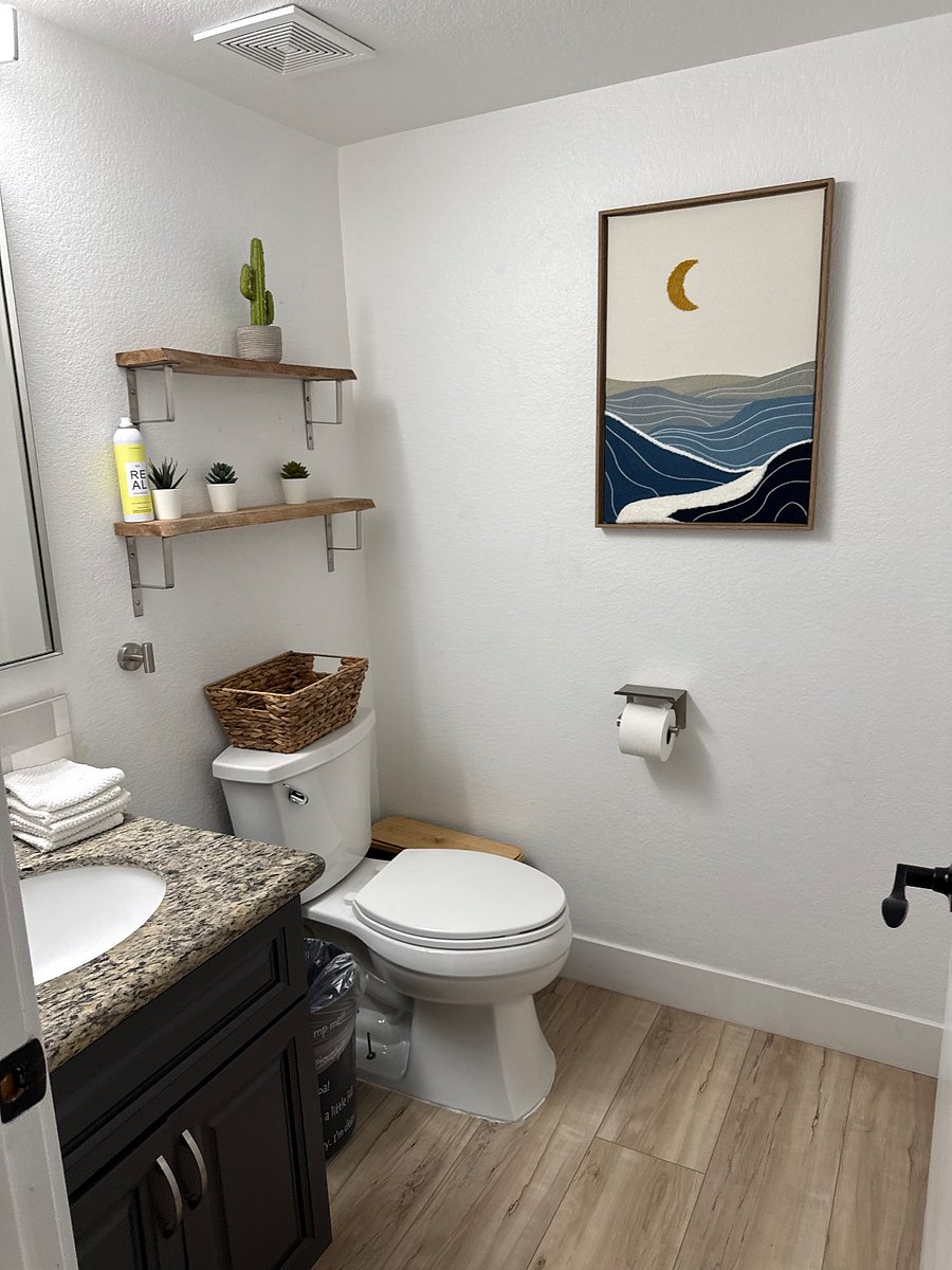 1/2 Restroom downstairs