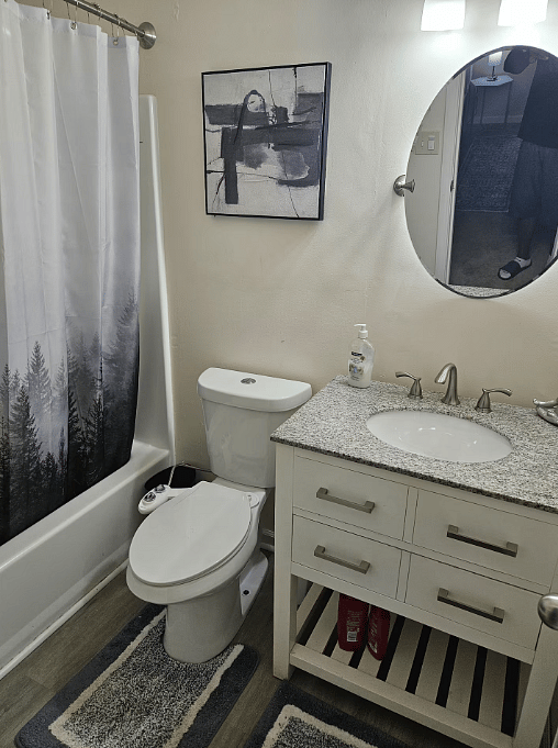 Full bathroom