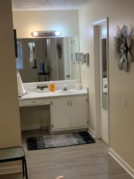 Full bathroom