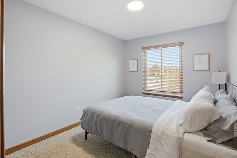 Bedroom 3: Queen size bed