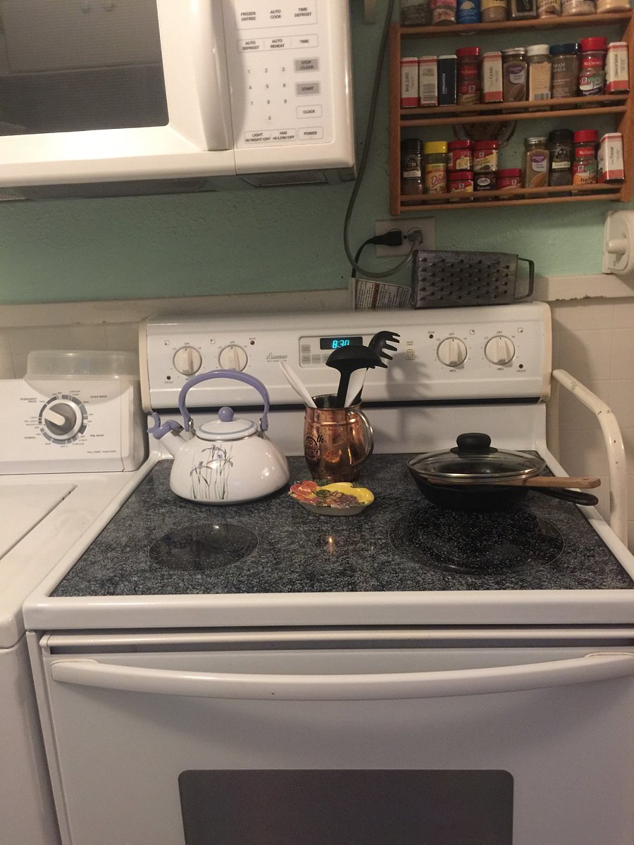 Stove for your own home cooked meals. Pots n pans, baking sheets, rice cooker, most normal stuff is here.