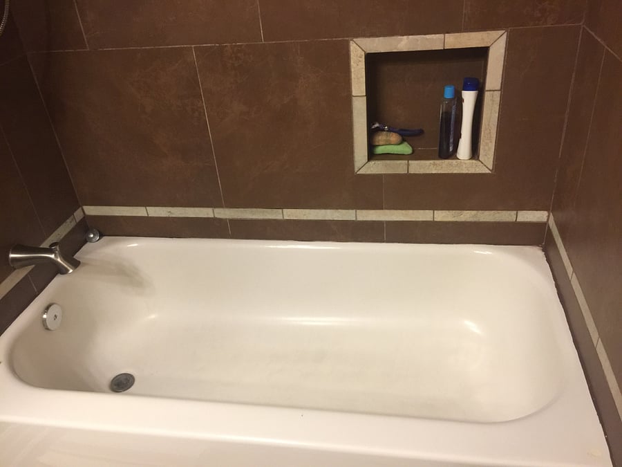Full bathroom with shower & tub. Each room has a cubby for toiletries. Everybody cleans the bathrooms once a week.