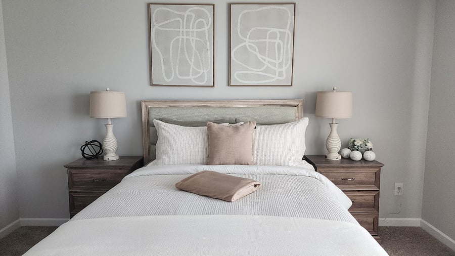 Master Queen size Bedroom